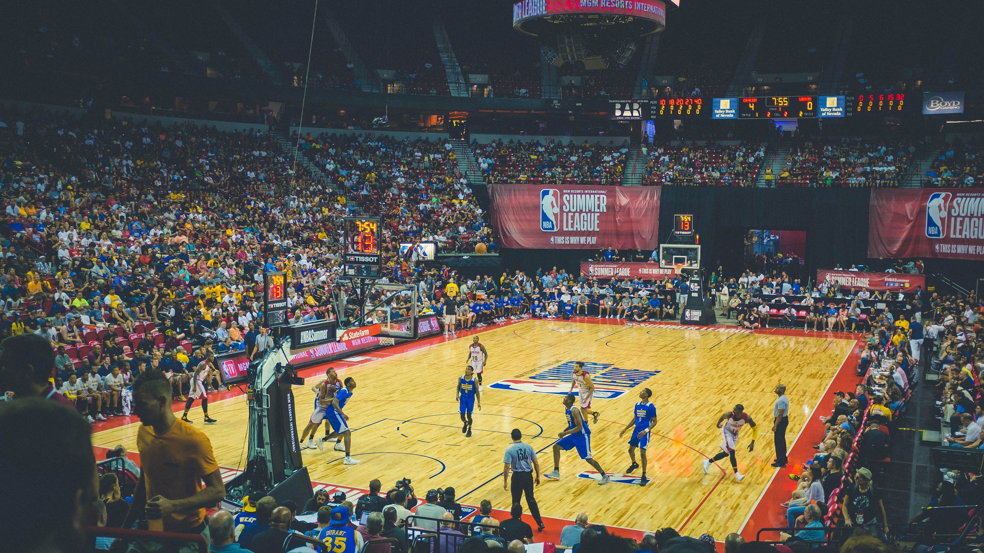 篮网惊天逆转湖人!赵继伟一战封神,NBA都来不及反应!